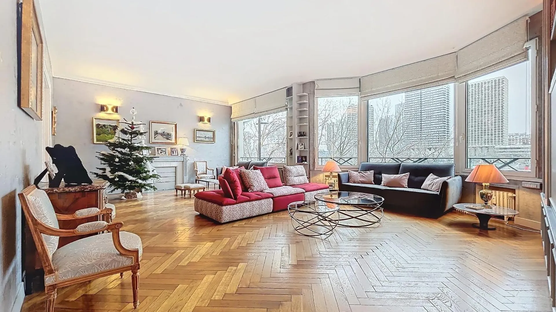 Premium Apartment Seine View And Eiffel Tower contacts